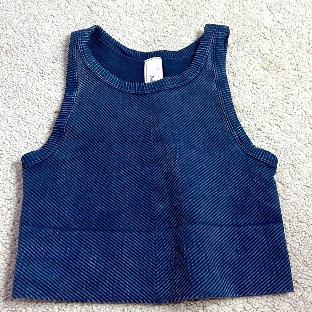 Ribbed cropped top